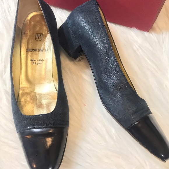 Vintage Bruno Magli 2” Navy Sparkle Heels - Picture 3 of 8